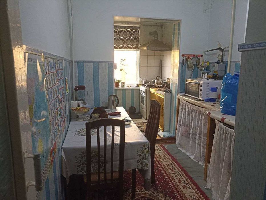 Продаётся 2х ком кв на 2 этаже Ориентир 5мик Ул А,Джомий Без посредред