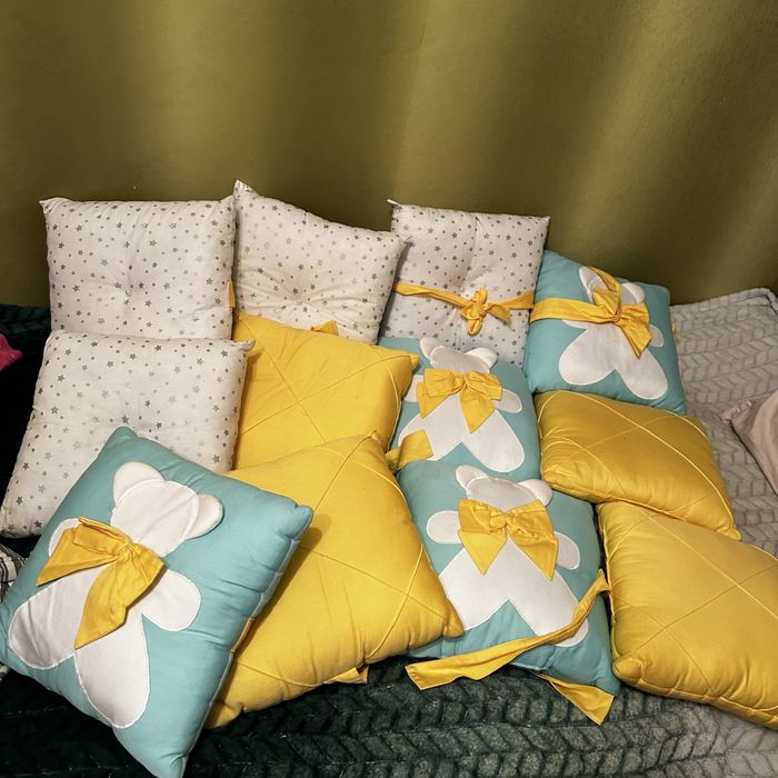 Подушки в деткую кроватку