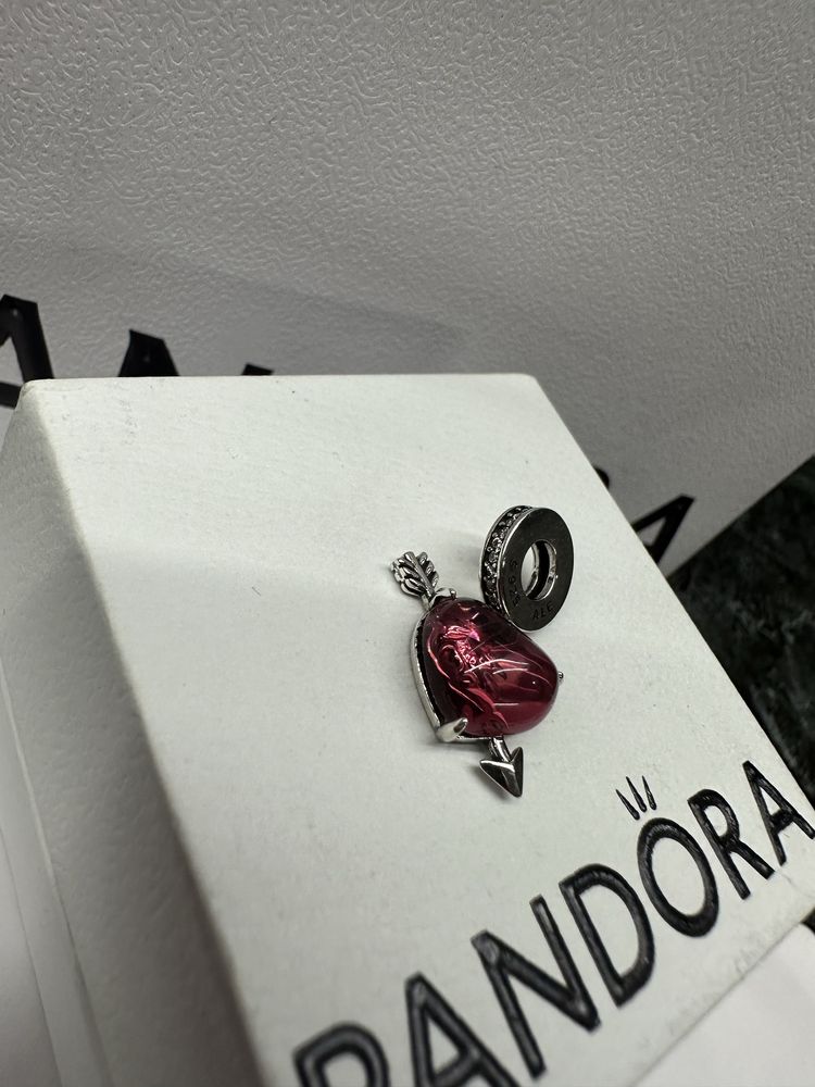 Талисман Пандора / Pandora - висулка Любов от пръв поглед