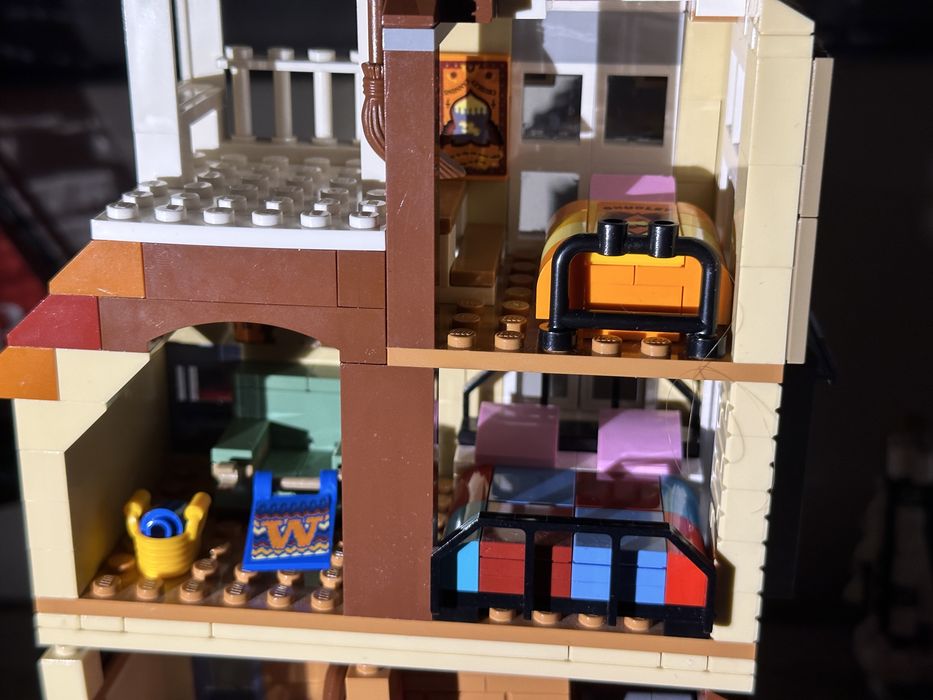 Lego Harry Potter Attack on the Burrow