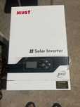 Vând invertor Must 3 kw