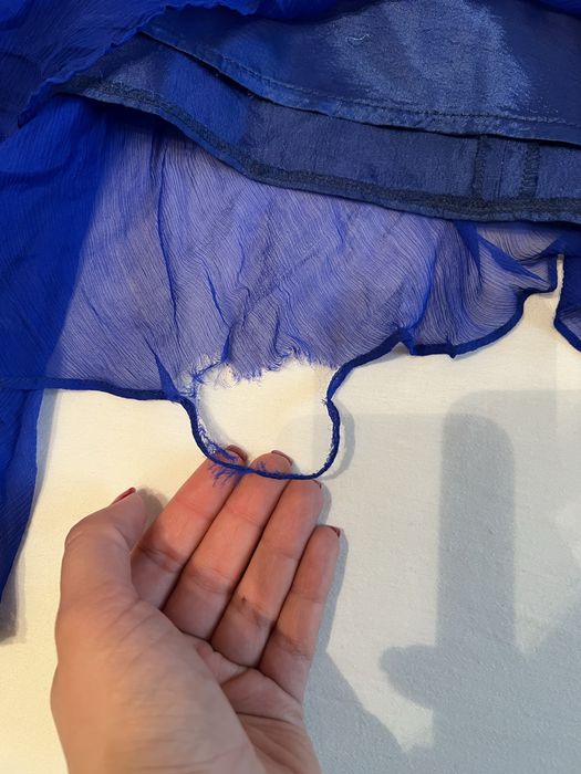 Rochie de seara cu pene si broderie cu paiete