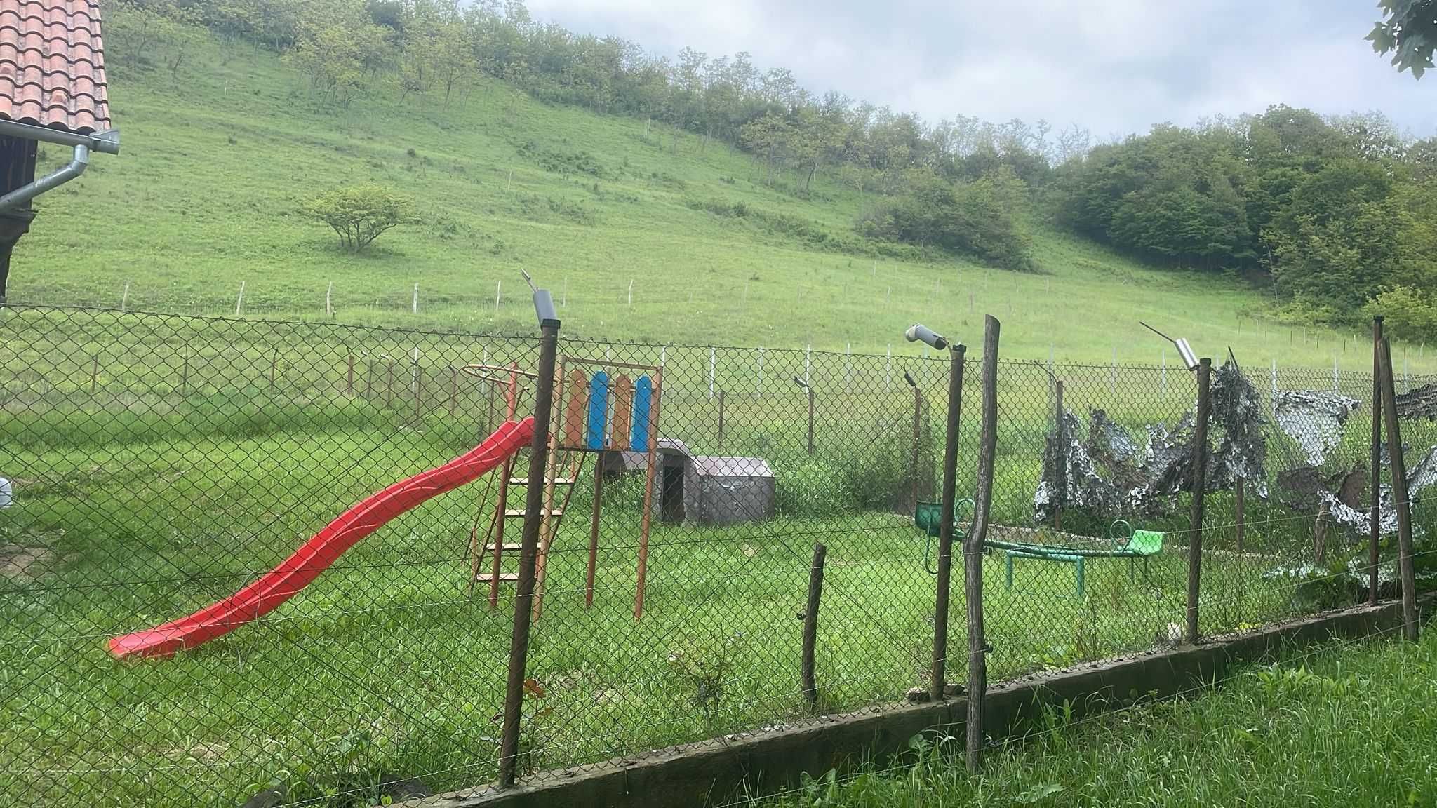 Vand casa (de vacanta) in apropiere de localitatea Sighisoara