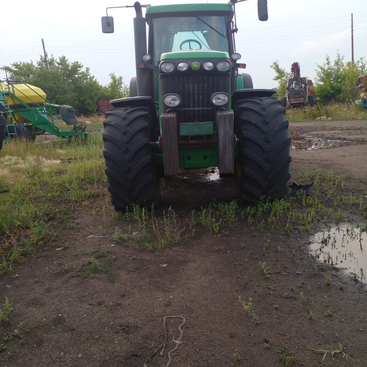 Трактор John Deere