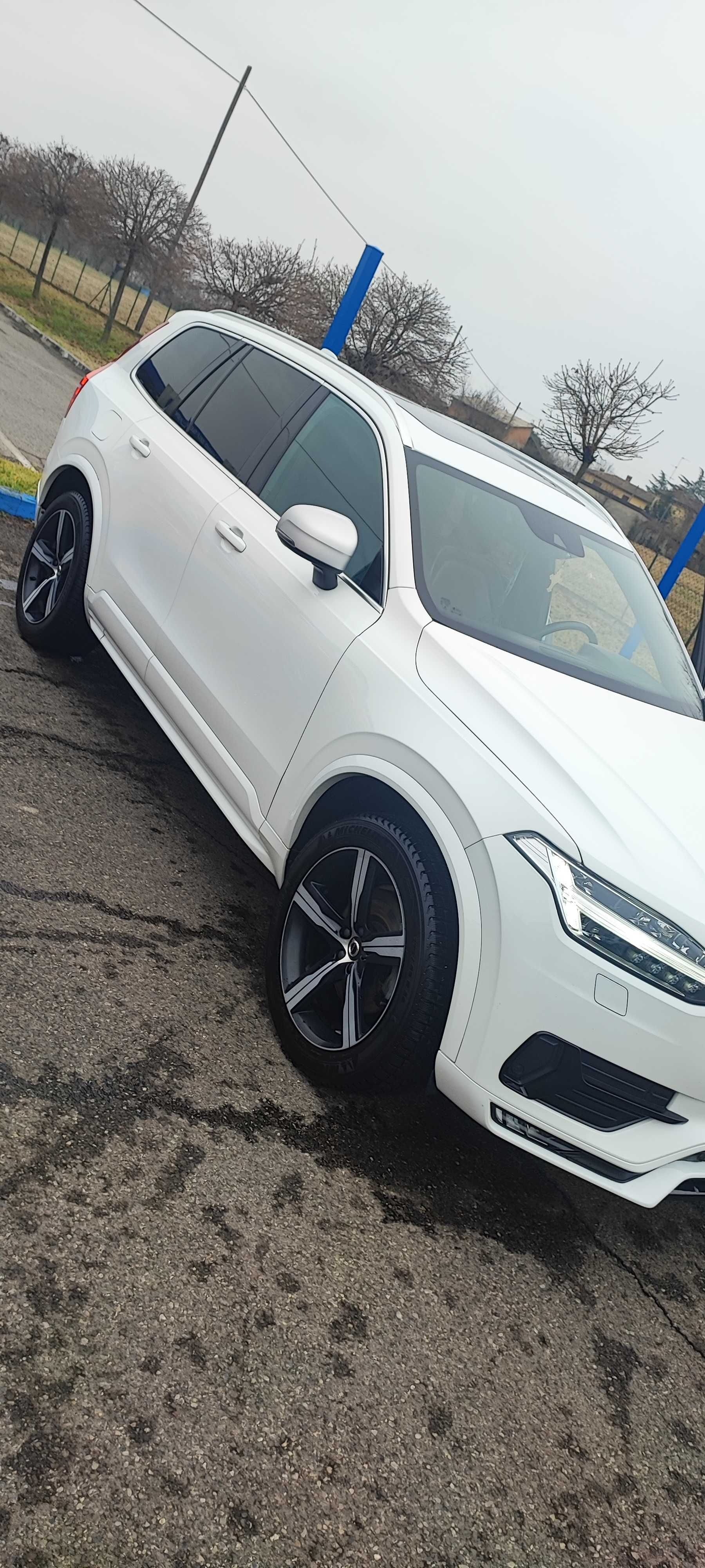 Volvo XC90 R -Desing