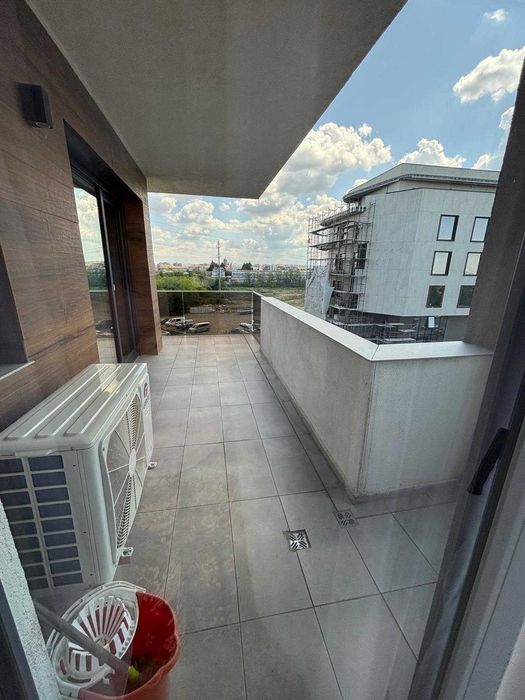 Apartament de vânzare cu 2 camere - complex West Residence