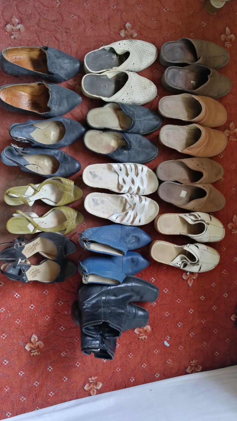 Preț toate - 15 pereche sandale, saboti, botine, cizme