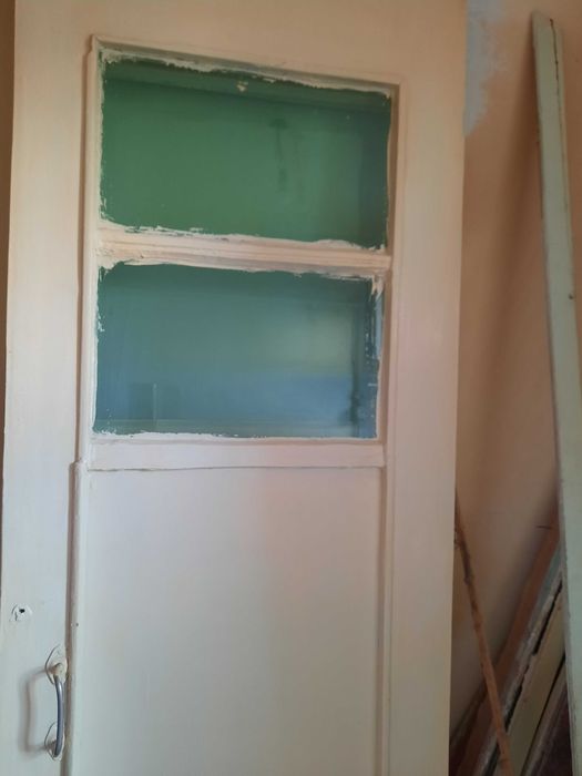 Отдам двери б\у.