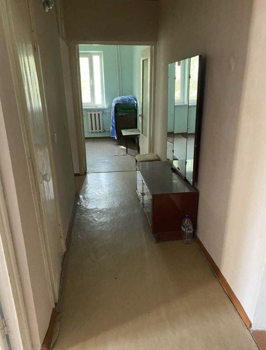 Сергелинский р-н Куйлюк массив 5 2/2/5 франция 58м2 балкон 2х6