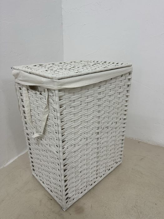 Кош за пране от синтетичен ратан с капак и дръжки 90L SONGMICS