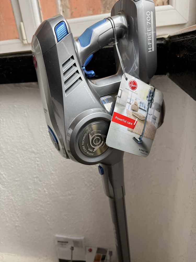 Вертикална Безжична Прахосмукачка - Hoover H-Free 700 3в1 HF722G, 22V!