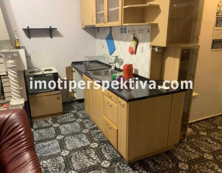 Продава се Двустаен апартамент в Пловдив, Тракия - 60 кв.м за 1900 €/кв.м - Снимка #2