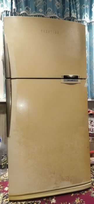 Холодильник Самсунг корейский большой