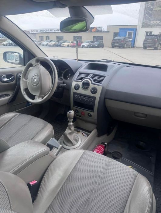 Dezmembrez Renault megan 2 1.5 dci