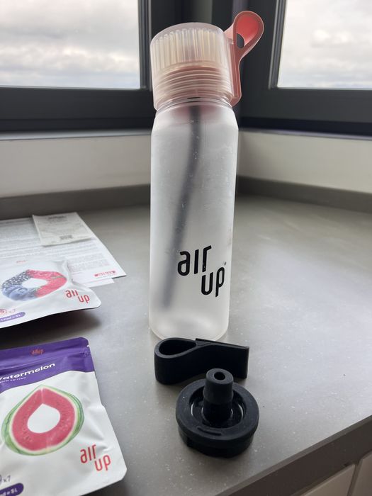 Air up с аксесуаеи и вкъсове на водата