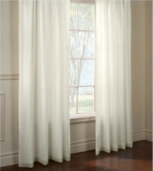 Vând perdea 70x200 albă