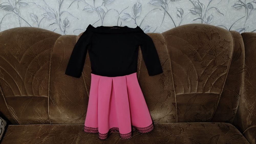 Продам платье 42р