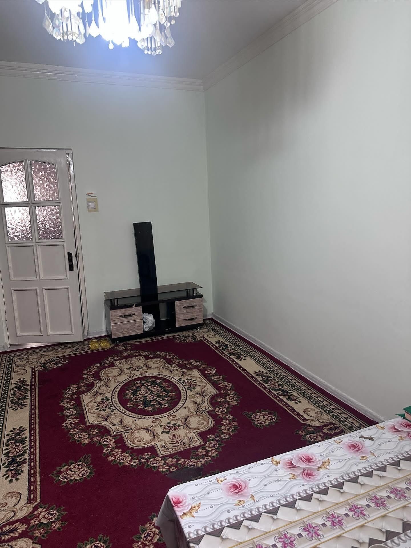 Ijaraga 3 ta qiz olinadi