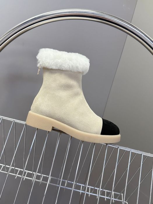 Ghete Chanel , calitate premium , pe comanda , noi , 36