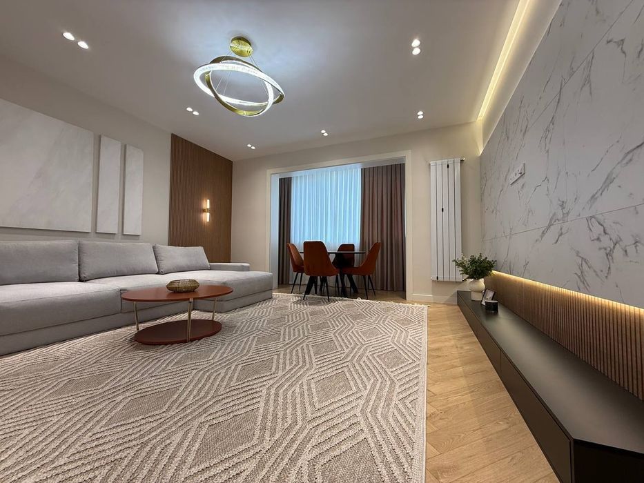 Продается 2х ком квартира на ул Нукусская, ор-р: Гламур, 60 м²