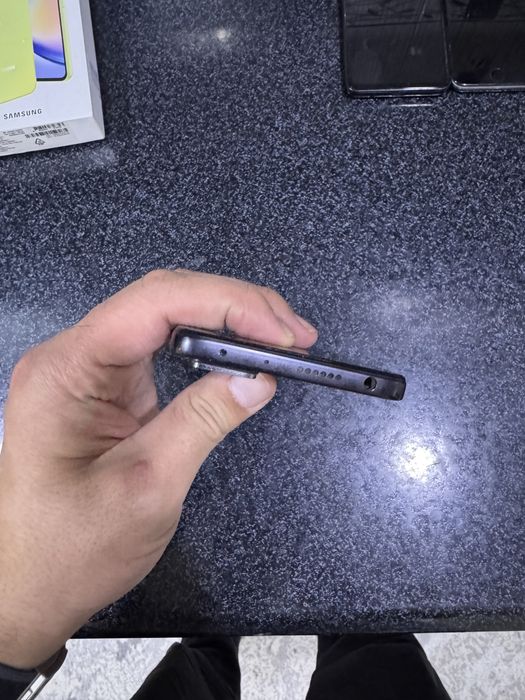 redmi not 11 pro pamit 8.128g holati zor oqip tel qlila