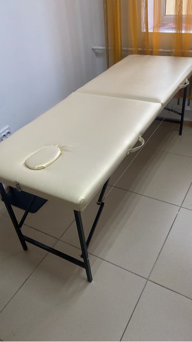 Продам новую кушетку