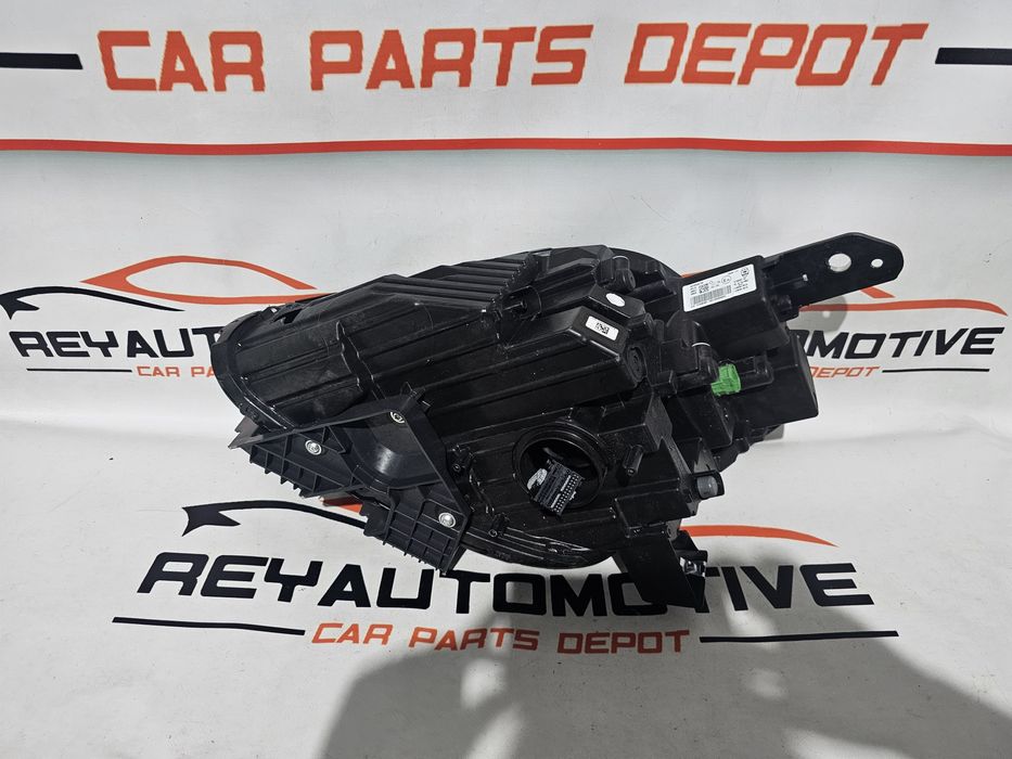 Far dreapta led Maserati Grecale