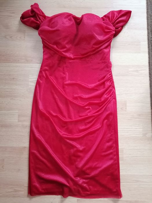 Vând rochie mărime 42/xl