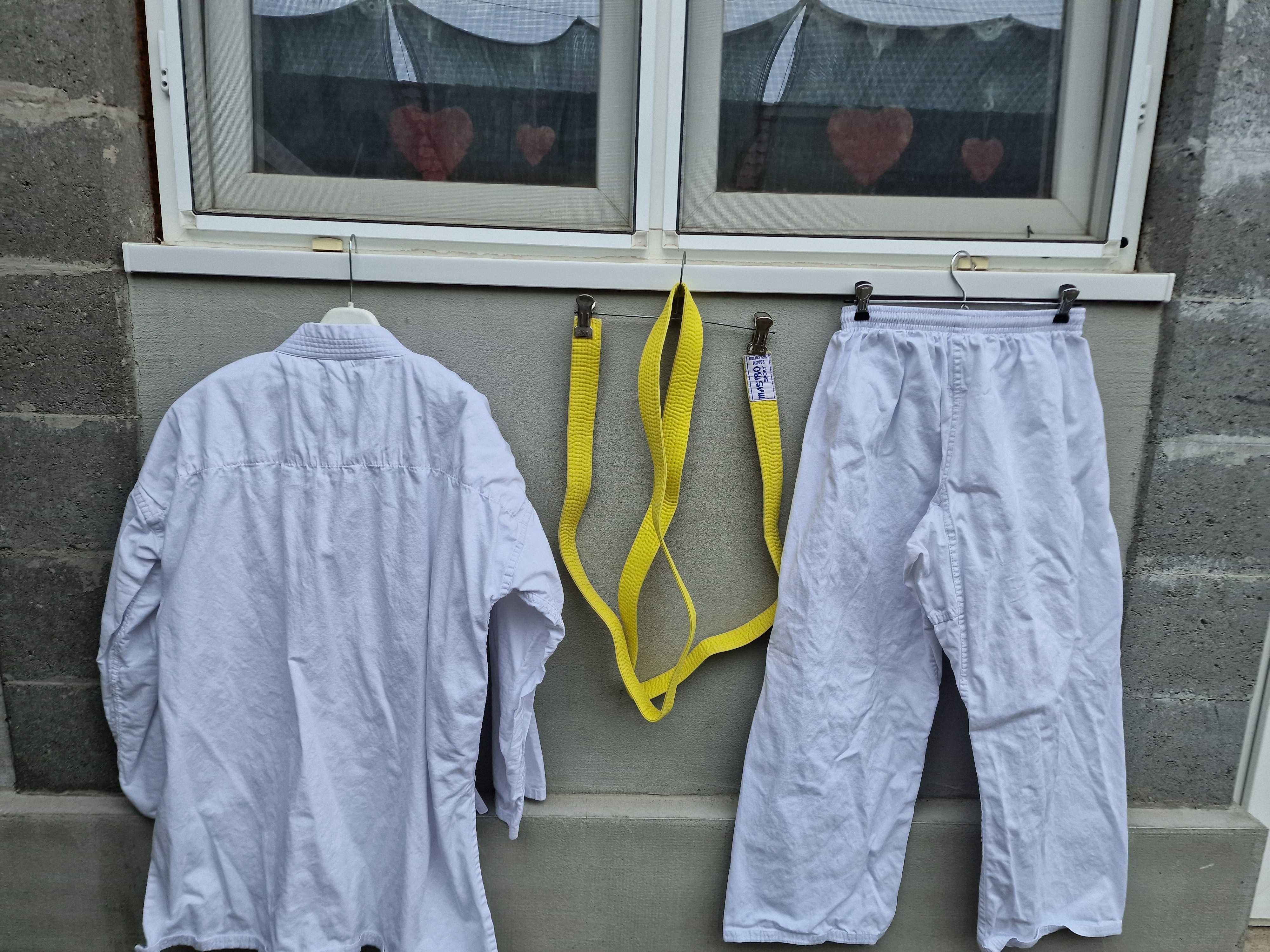 *Kimono Karate Masibo Sport Kumite | 175 cm | centura