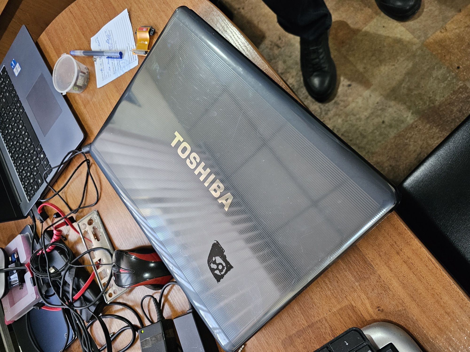 Продаётся ноутбук Toshiba