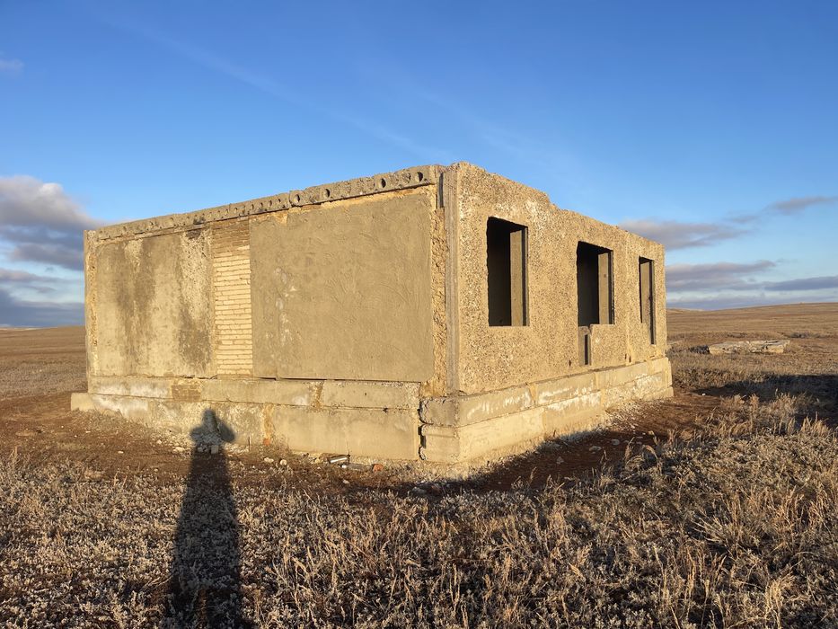 Продаётся не достроенный Дом