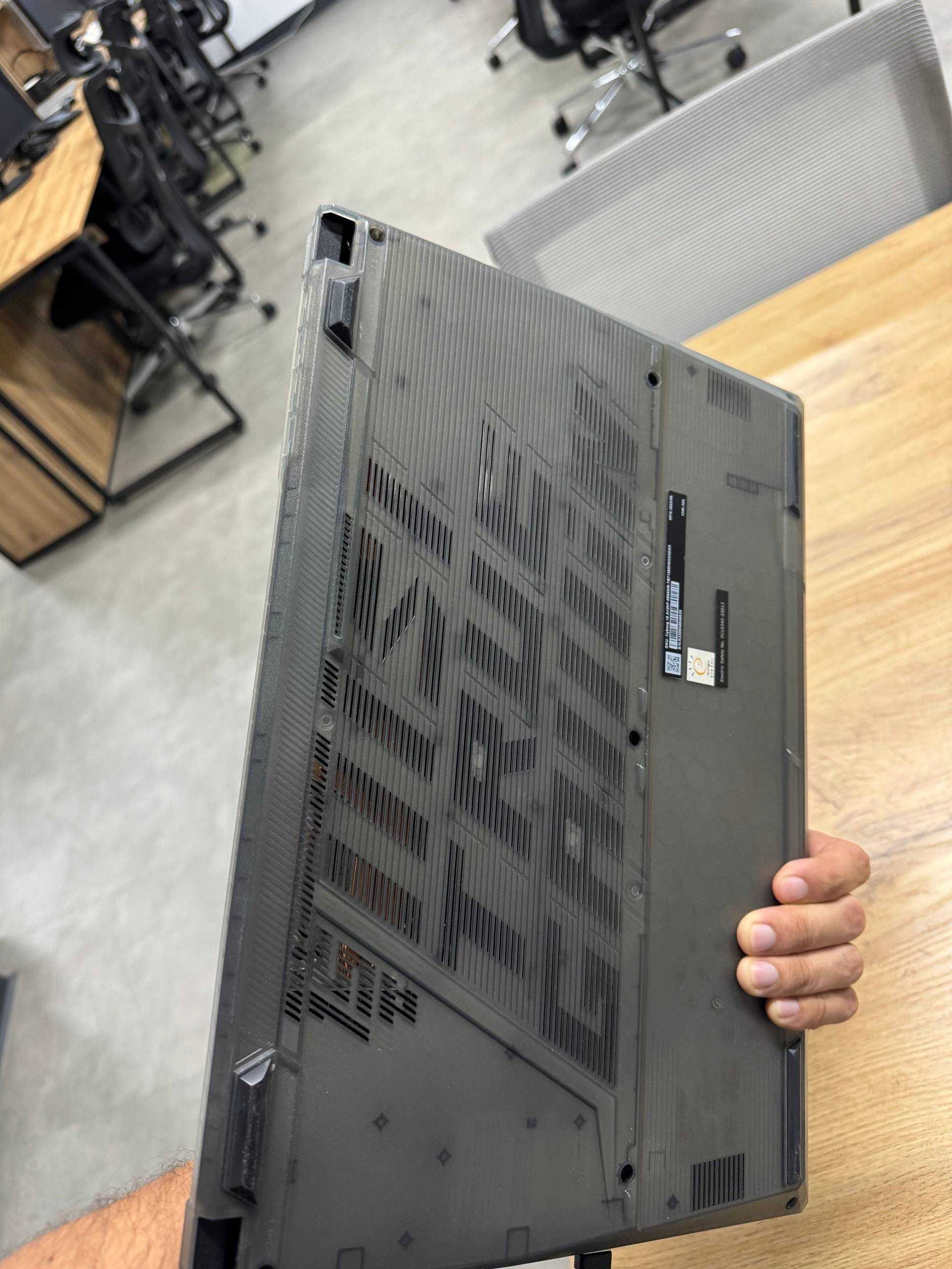 MSI Cyborg 15 A12VF i7-12650H/RTX 4060 8Gb/ Ram 40Gb/ SSD 2Tb