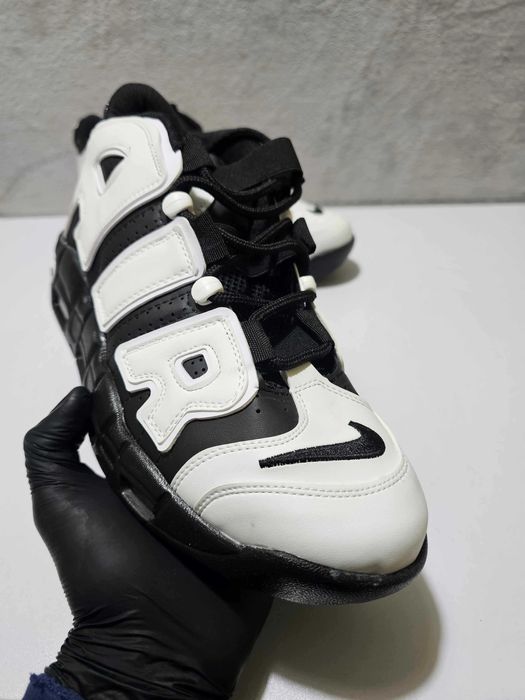Adidasi Nike Air More Uptempo