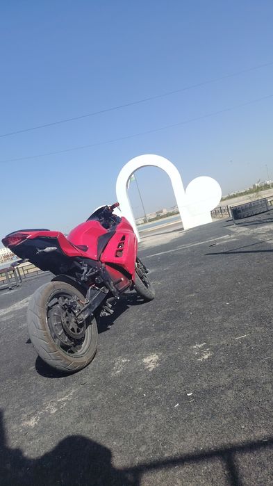 Mototsikl 3500w, zaryadlanish vaqti 6-7 h,tezlik 100gacha.masofa 60-80