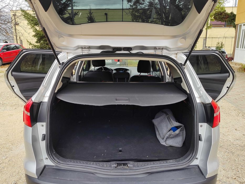 Ford Focus Trend 2015 – Unic proprietar, întreținută cu grijă