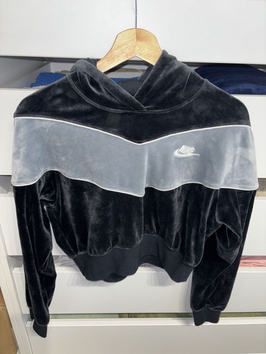 Bluza sport Nike cu gluga din catifea