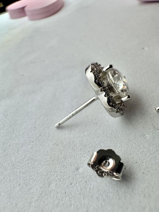 Сребърни обеци с мойсанит (диамант) 1 карат