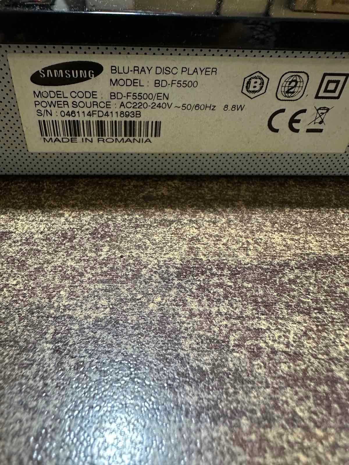 Продавам Плеър Samsung Blu-ray 3D Samsung BD-F5500