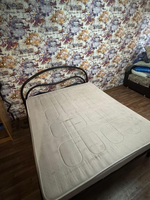 Продаю Кровать .