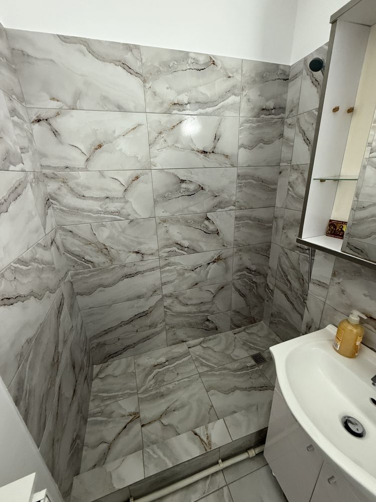 Inchiriez apartament 1 canera obor parter