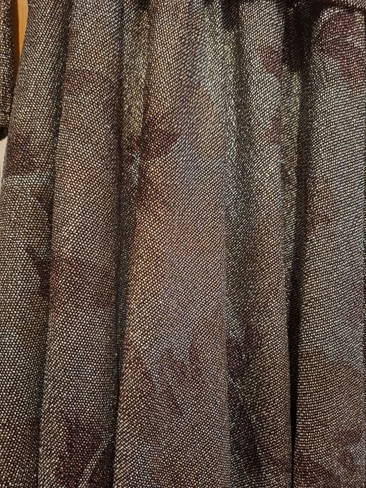 Roche eleganta  material delicat