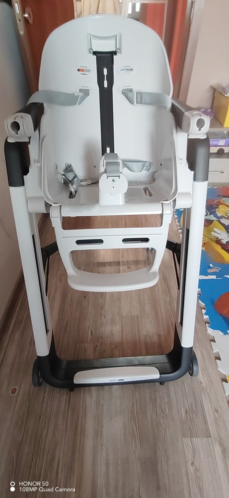 Детски стол за хранене Peg Perego Siesta Follow me.