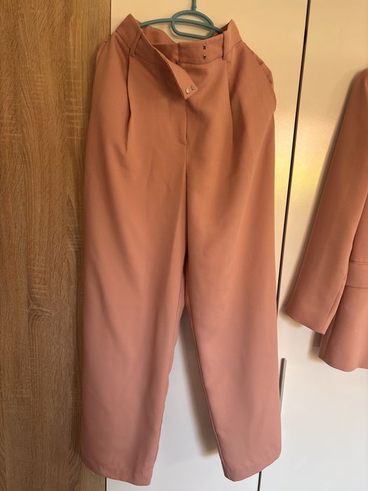 Дамски костюм h&m и манго
