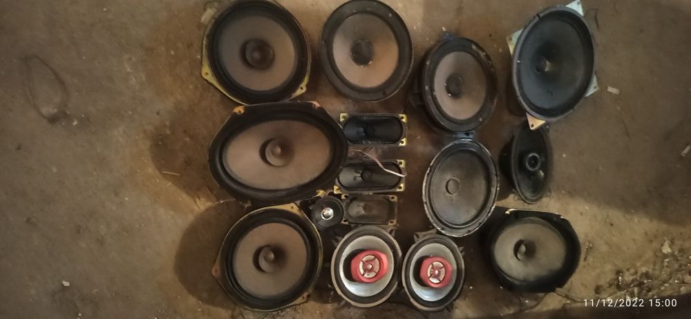 Тонколони от разглобени автомобили