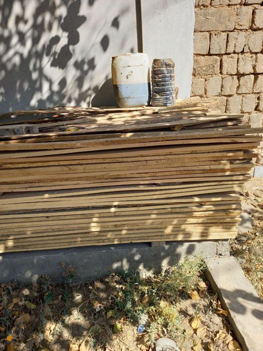 Васса сотилади, продаётся чорный потолок