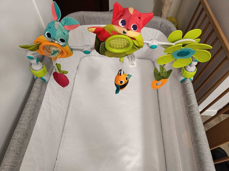 Arcada vesela Meadow Days, +0 luni, Tiny Love