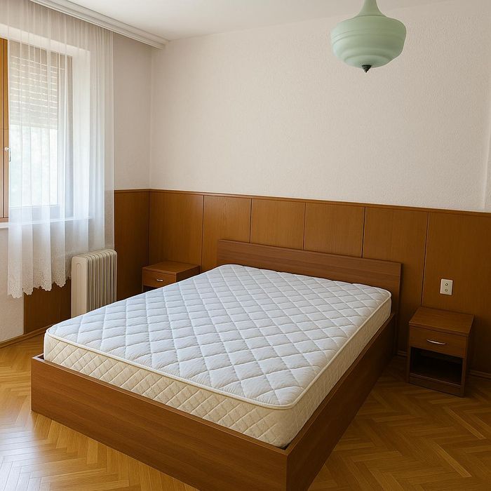 Дава се под наем Тристаен апартамент в Пловдив, Център - 138 кв.м за 459 € - Снимка #2