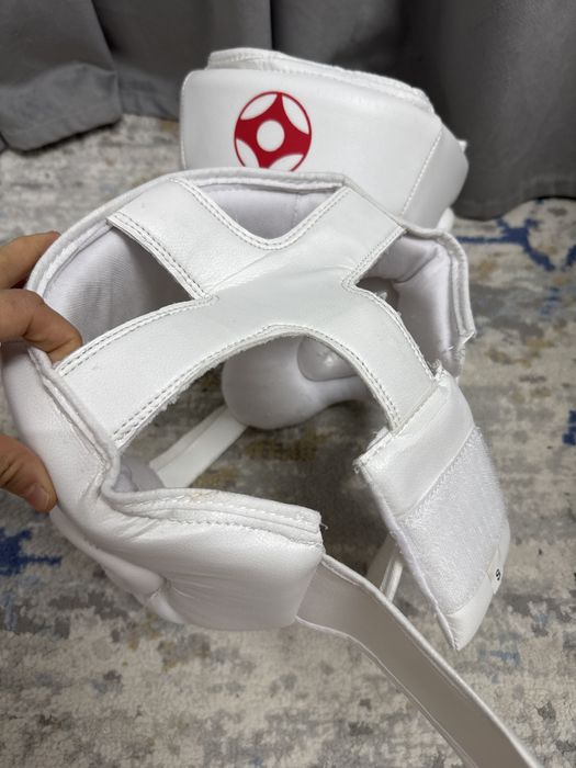 Шлемы для карате возраст от 4-9 лет.