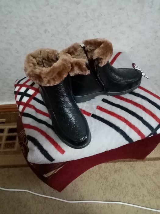 Полусапожки черные