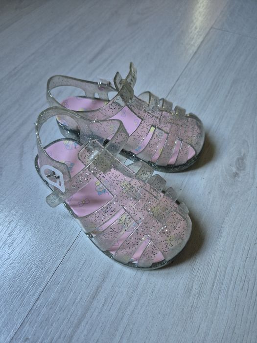 Сандали за момиче